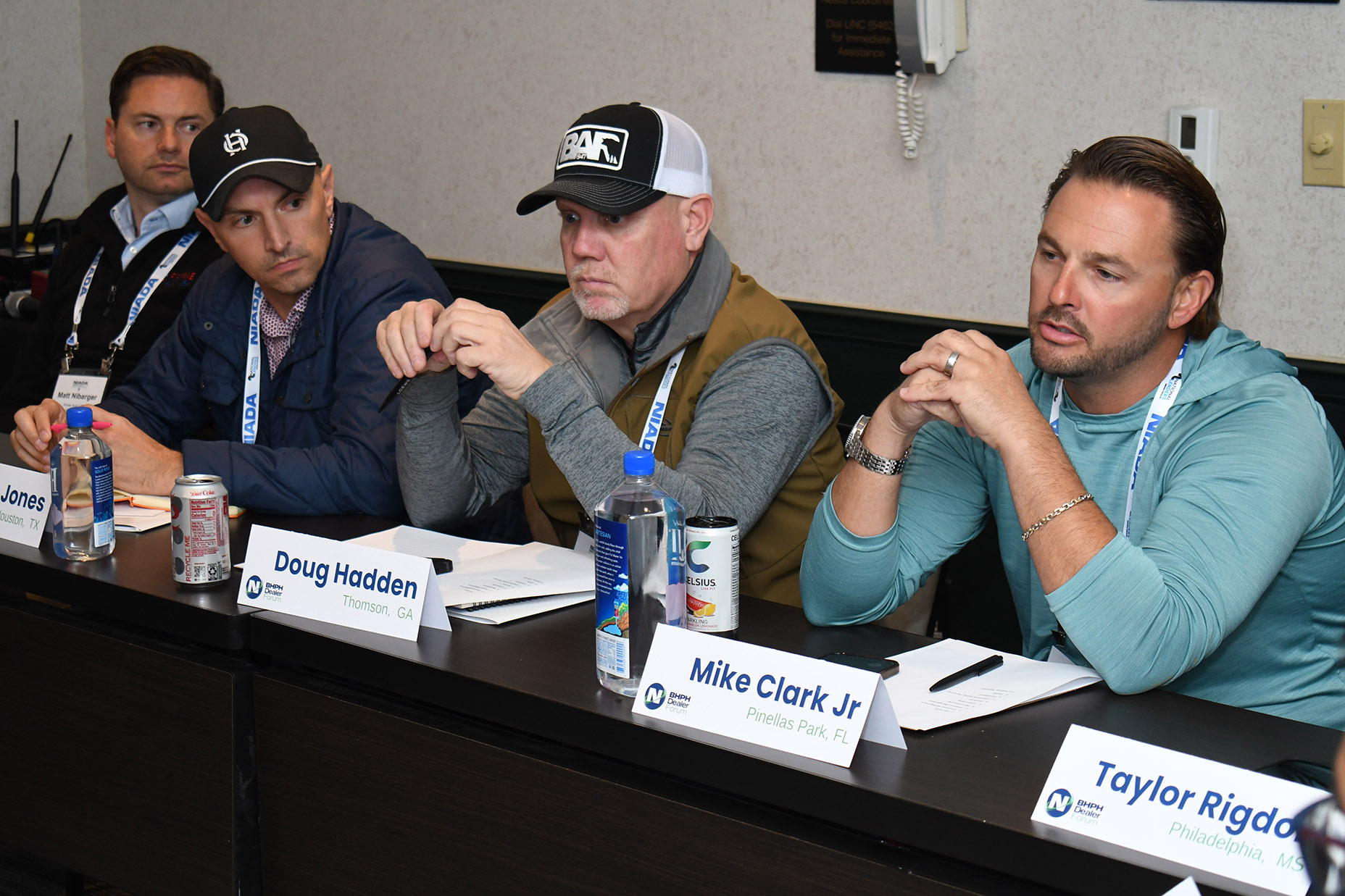 Dealer-led roundtable discussion